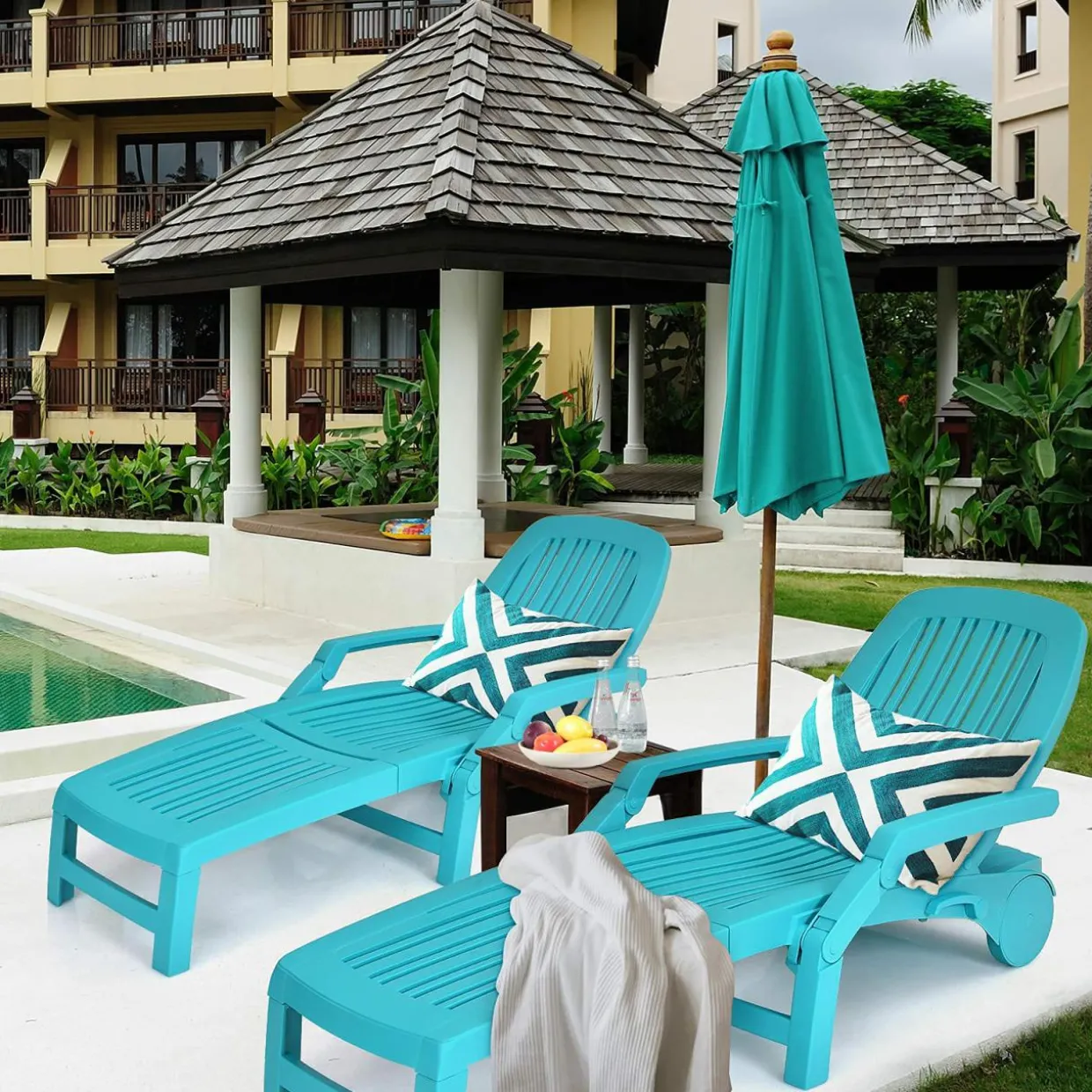 Outdoor Chaise Lounge Chair, 5-Position Adjustable Recliner with Storage Box and Flexible Wheels