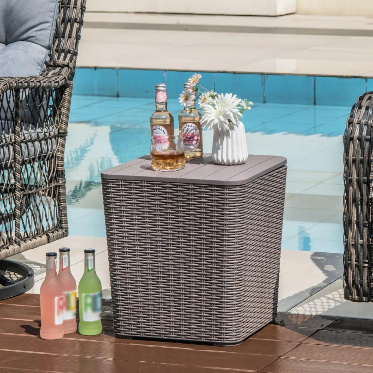 Tangkula 11.5 Gallon Water-proof Deck Box, Outdoo Patio Storage Box w/Removable Lid &, Faux Rattan Storage Container Side Table
