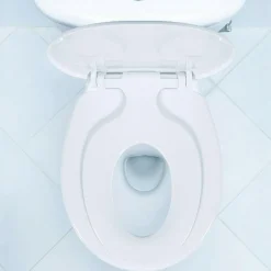 Tangkula Toilet Seat with Lid, Extra Build in Potty Training Child Seat, Slow Close, Round, Plastic, White